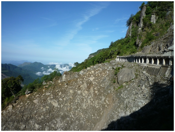 2010-05-01_07-49-35-塔山明隧道.JPG