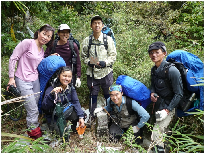 2010-05-01_12-15-25-先鋒隊登頂松山.JPG