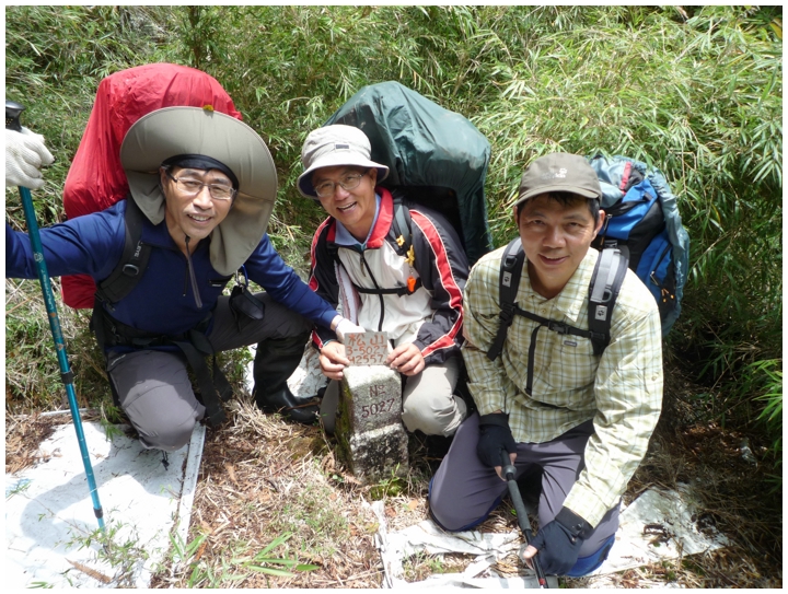 2010-05-01_12-18-52-先鋒隊登頂松山.JPG