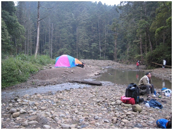 2010-05-01_18-08-53-水漾森林入水口營地.JPG