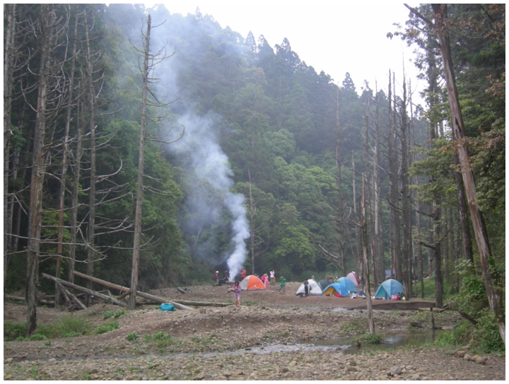 2010-05-01_18-09-39-水漾森林入水口營地.JPG